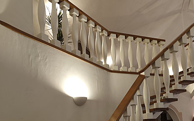 Treppe mit Geländer und Balustrade
